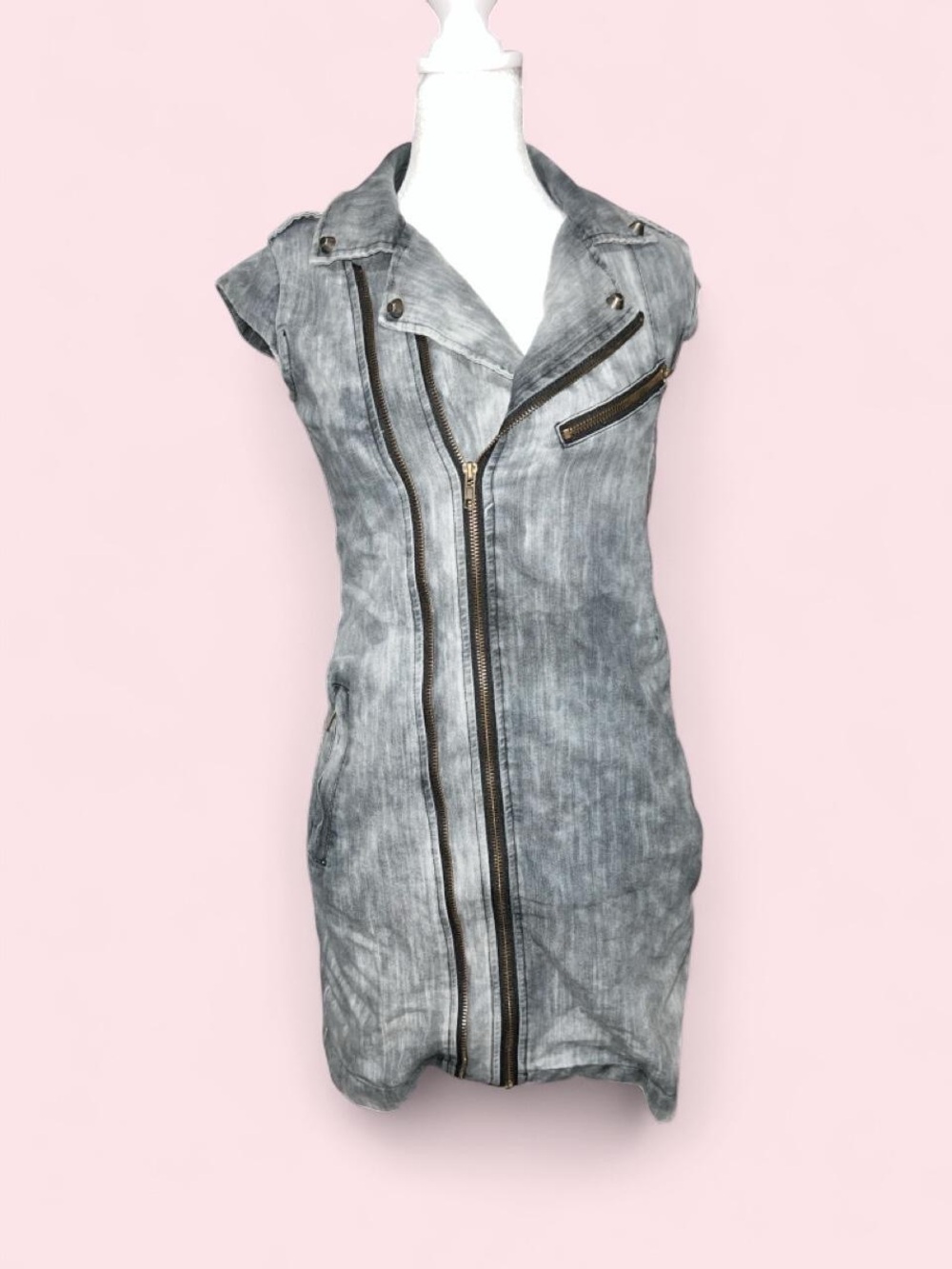 Small Sleeveless Washed Gray Zip-Front Moto Dress